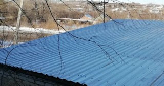 Демонтаж поликарбоната с крыши в Советской Гавани - услуги по доступной цене от 632 рублей