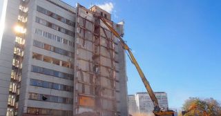 Демонтаж многоэтажного дома Советская Гавань, цена от 3734 руб.