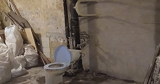 Демонтаж сантехкабины в панельном доме - цена от 1052 рублей | Сварной-Свс